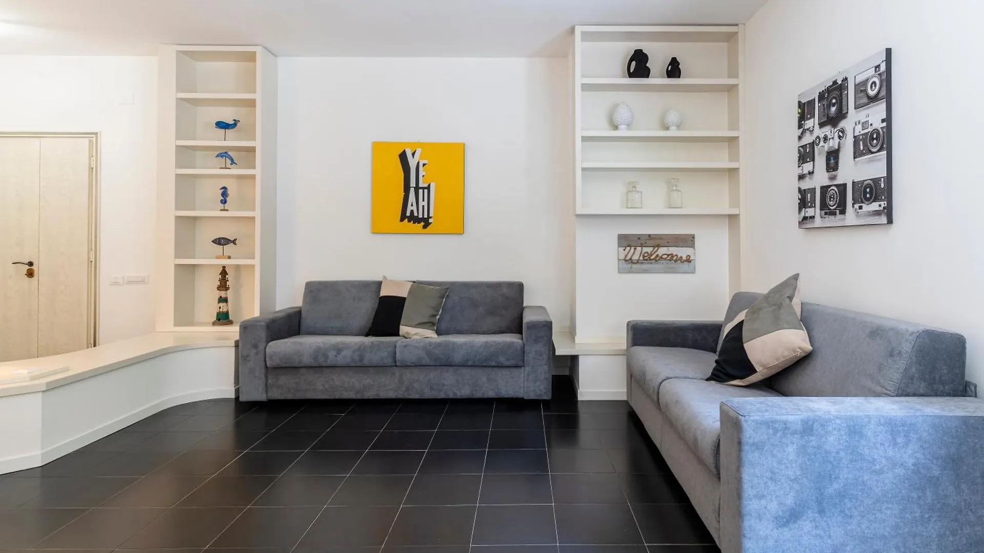 Livorno Sea View Flat W/ Balconies Near The Beach! Apartment