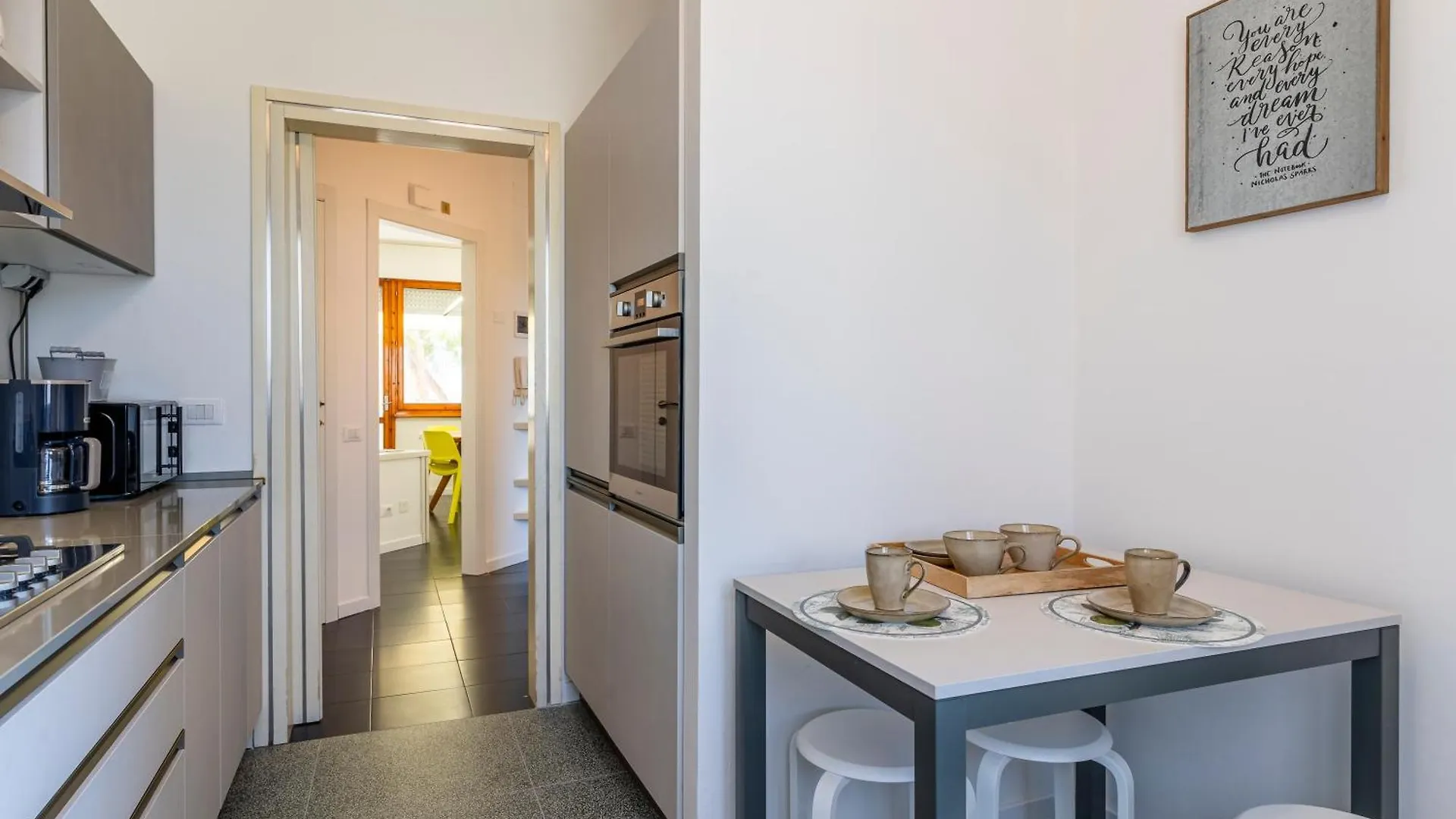 Livorno Sea View Flat W/ Balconies Near The Beach! 0*,  Italy