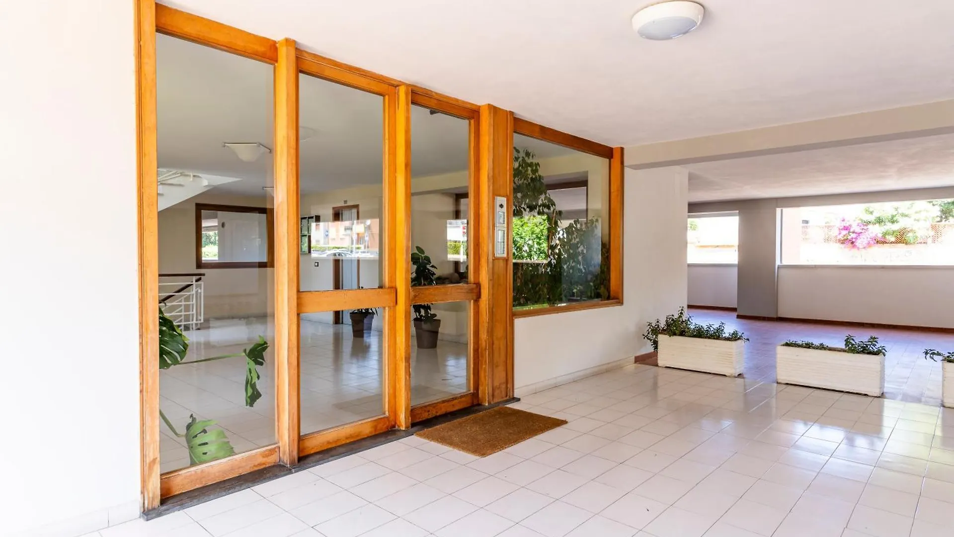 Livorno Sea View Flat W/ Balconies Near The Beach! Italy