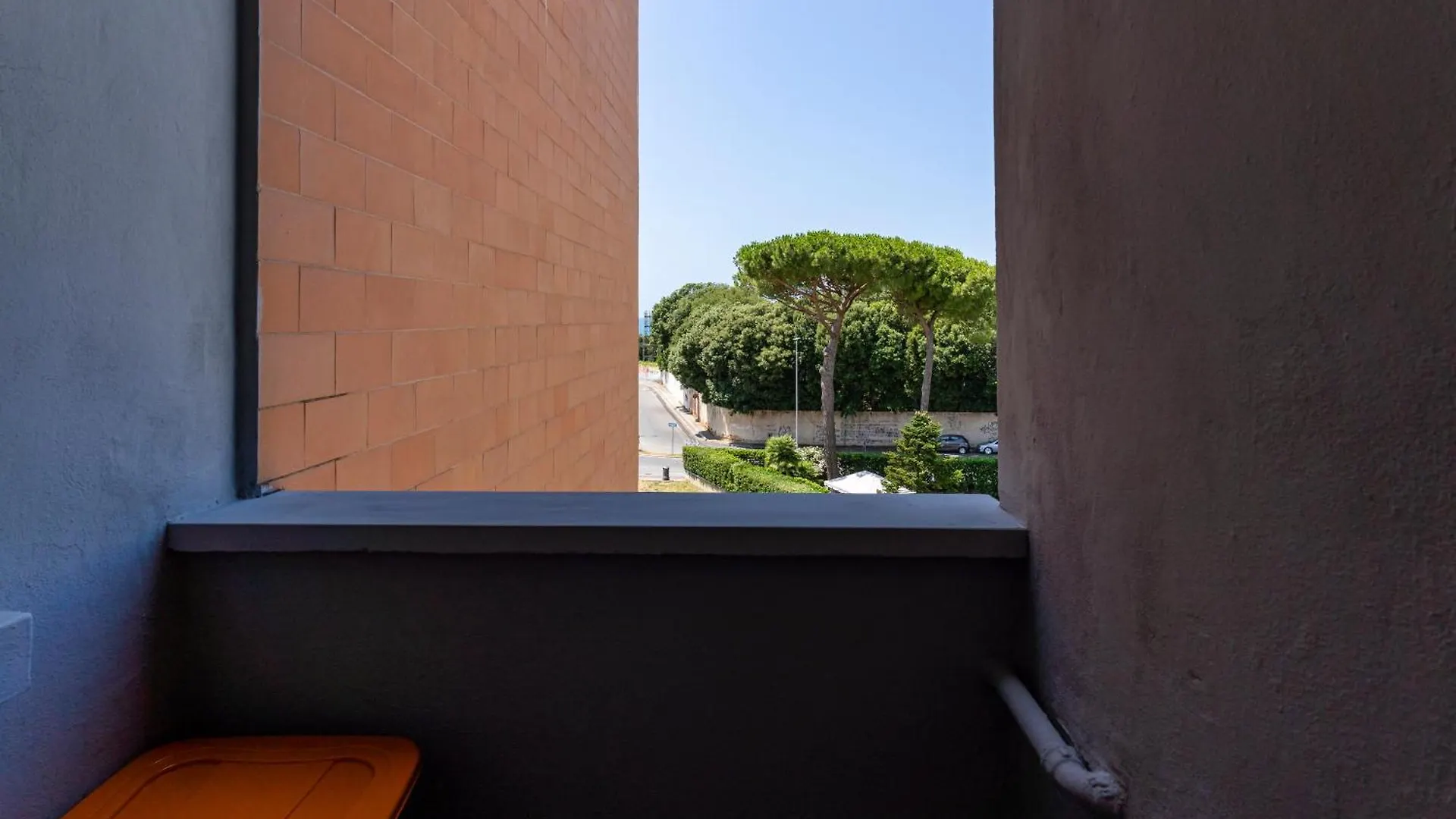 Apartment Livorno Sea View Flat W/ Balconies Near The Beach! Italy